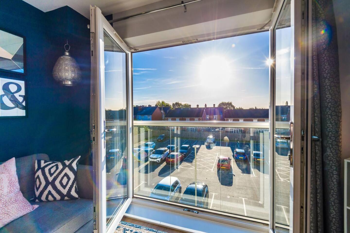 Stunning 2Bedroom 2Bathroom Apt With Parking Space Sheffield Exterior photo